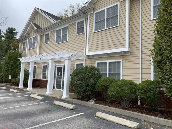 60 Bay Spring AVE #8A, Barrington, RI 02806