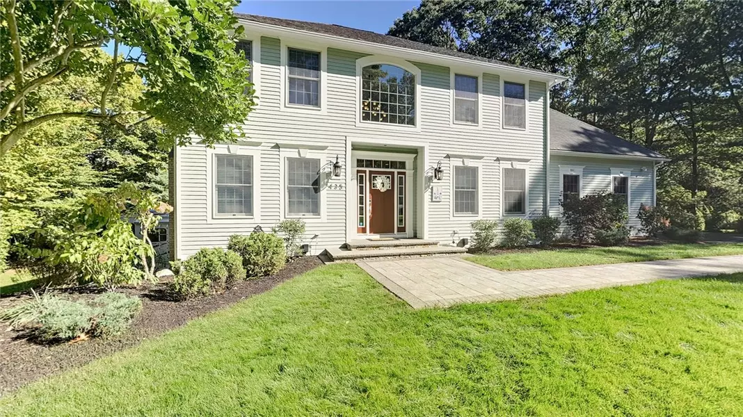 435 Wickham RD, North Kingstown, RI 02852