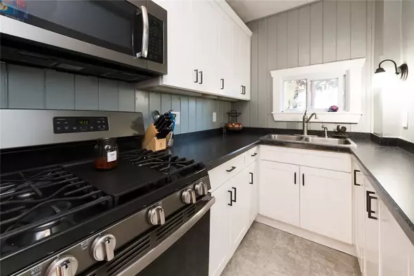 Pawtucket, RI 02860,61 OWEN AVE