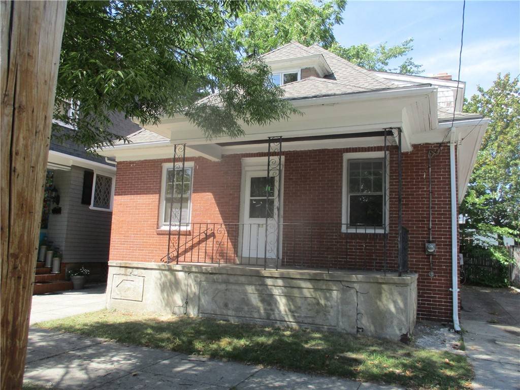 11 Hollywood RD, Providence, RI 02909