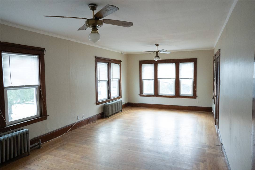 Cranston, RI 02910,113 Pleasant ST