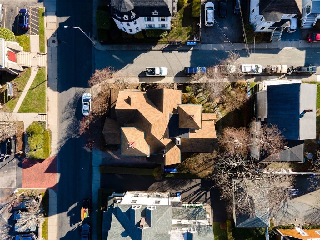 Newport, RI 02840,9 Rhode Island AVE #4
