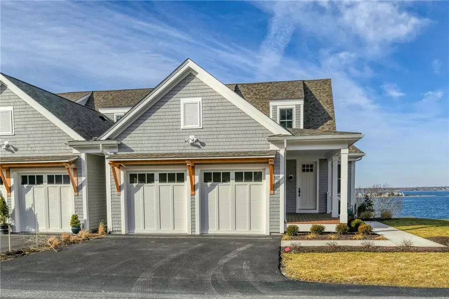 119 Leeshore LN, Tiverton, RI 02878