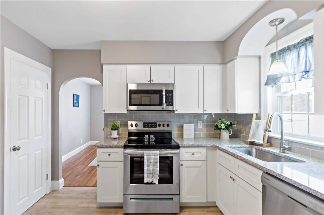 Cumberland, RI 02864,10 Morgan AVE