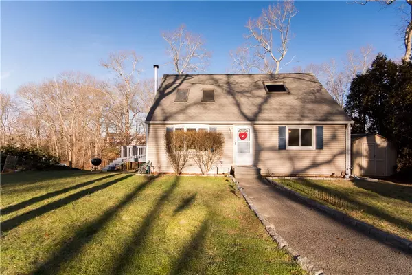 13 Canterbury DR, Westerly, RI 02808