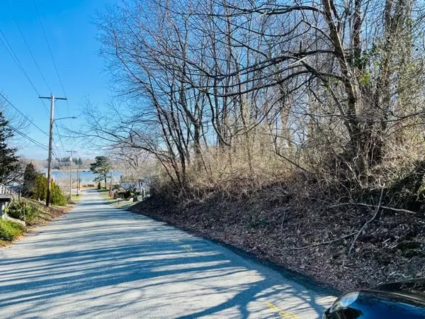 0 Patterson AVE, Warren, RI 02885