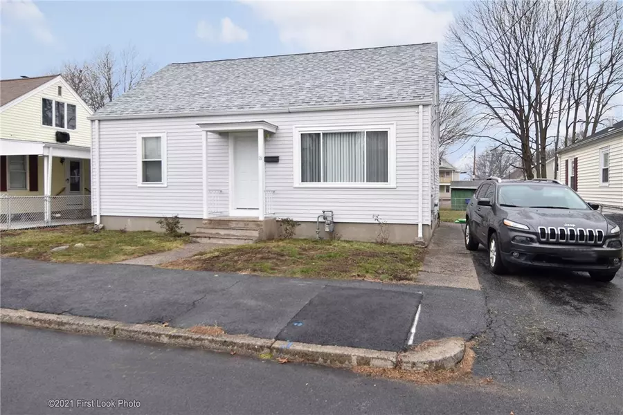 18 Mowry ST, Pawtucket, RI 02861