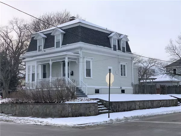 417 Doric AVE, Cranston, RI 02910