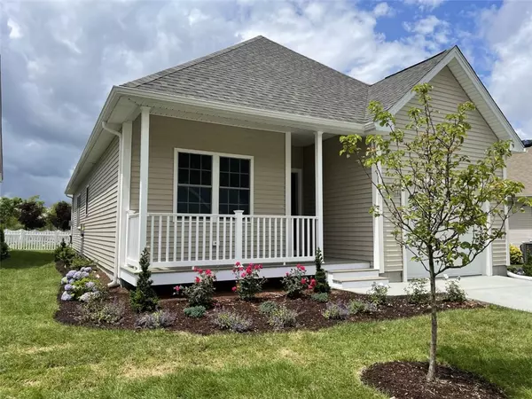 43 Leighas LN #128, Coventry, RI 02816