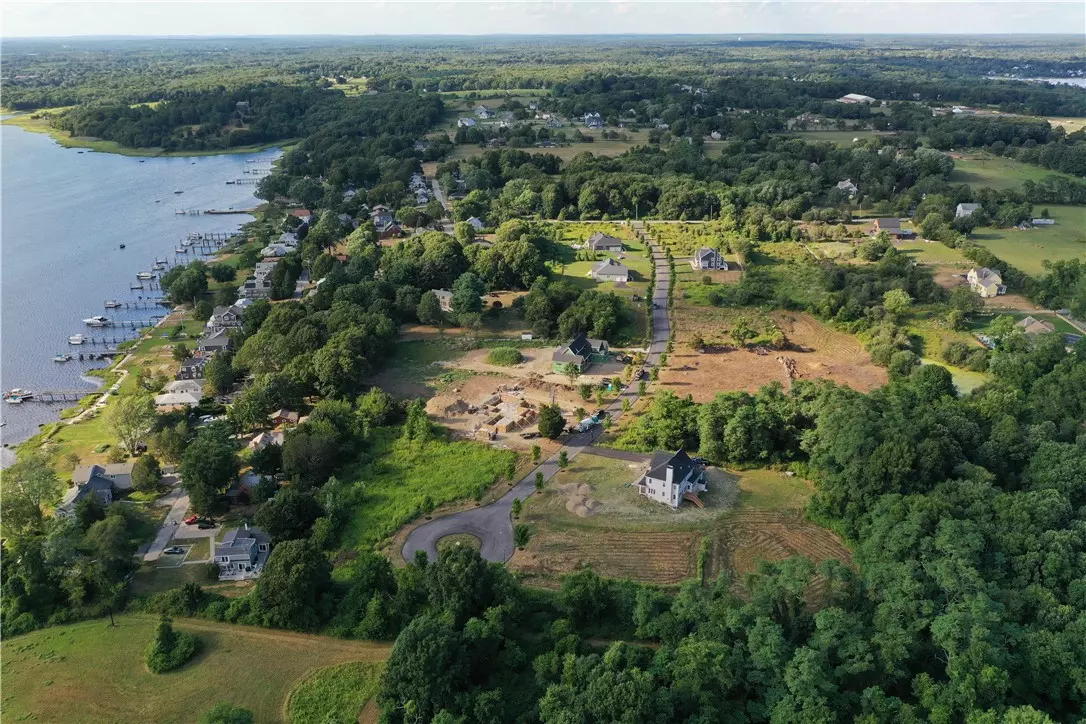 Warren, RI 02885,0 Waterview LN