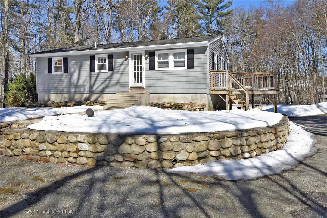 40 Pound RD, Glocester, RI 02814