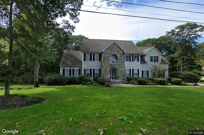 8 River View RD, Narragansett, RI 02882