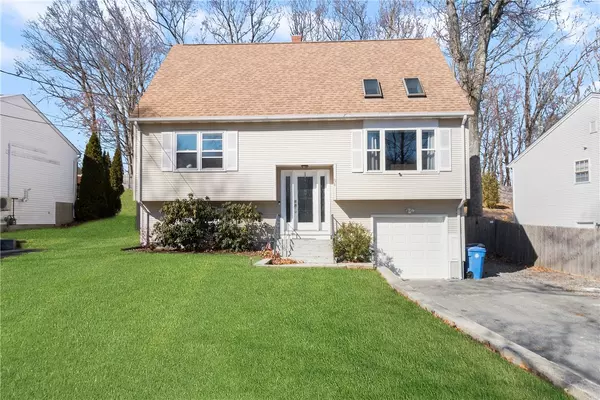 98 Hines RD, Cumberland, RI 02864