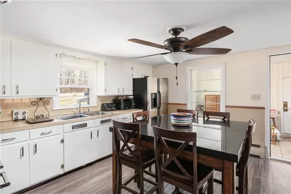 North Smithfield, RI 02896,199 Sayles Hill RD