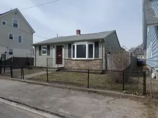 100 Baxter ST, Pawtucket, RI 02861