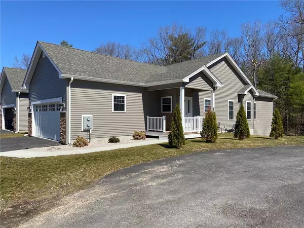 37 SYDNEY ROSE CT #37, Johnston, RI 02919