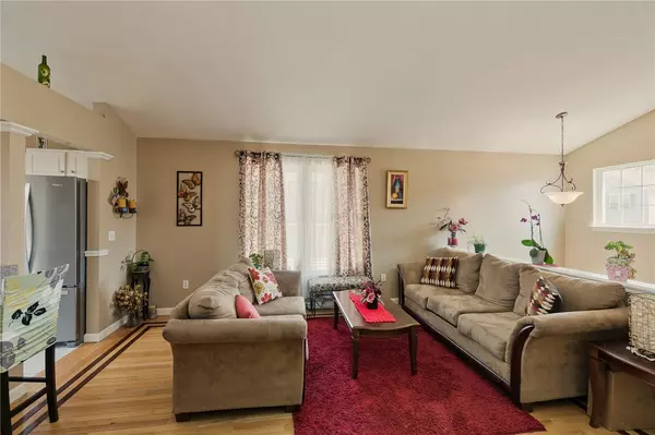 Cumberland, RI 02864,39 Stoney View DR