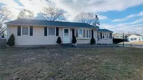 145 Villa AVE, Warwick, RI 02886