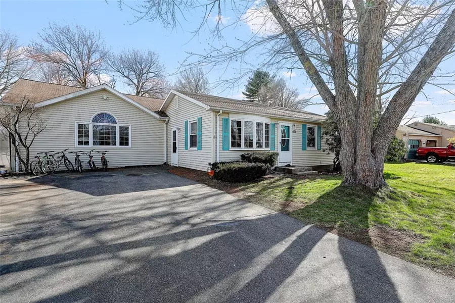 509 Walnut Hill RD, Woonsocket, RI 02895