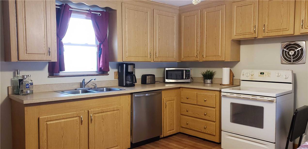 Cumberland, RI 02864,75 Old Mendon RD