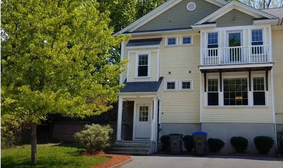 127 Knowles ST #2, Providence, RI 02906