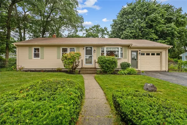 105 Eugene ST, East Greenwich, RI 02818