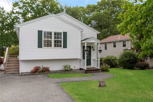 39 Poisson ST, Cumberland, RI 02864