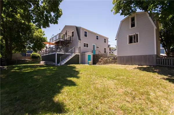 Warren, RI 02885,31 Terrace AVE