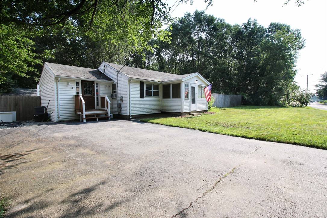 Cranston, RI 02831,2284 Scituate AVE