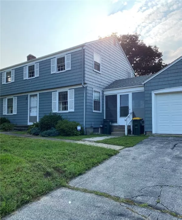 24 PLEASANT VIEW AVE, Smithfield, RI 02828