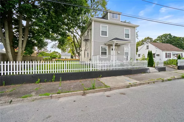 Pawtucket, RI 02861,95 Woodhaven RD