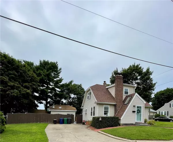 3 Cornell AVE, Warwick, RI 02888