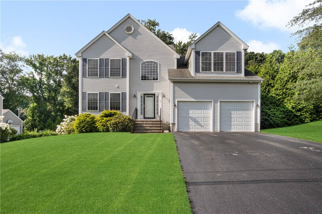 Narragansett, RI 02882,45 Marian AVE