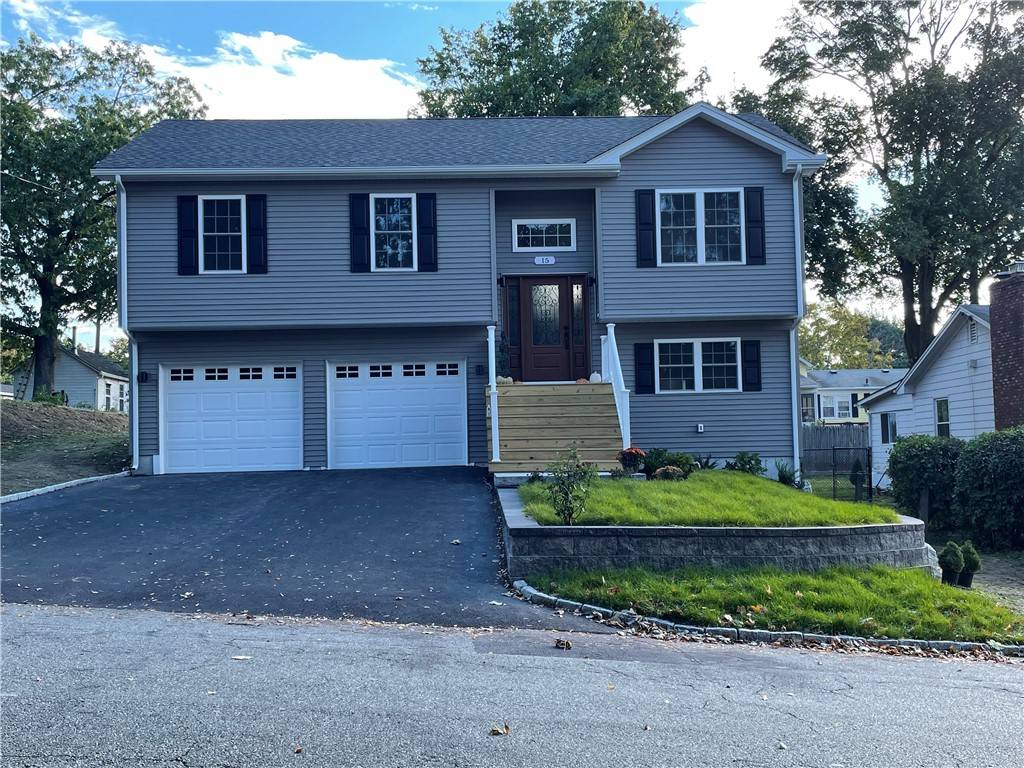 15 Turner AVE, Cranston, RI 02920