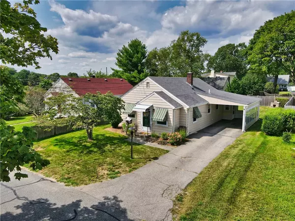 Barrington, RI 02806,4 Whipple AVE