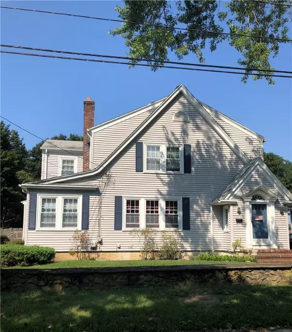 39 Walnut RD, Barrington, RI 02806