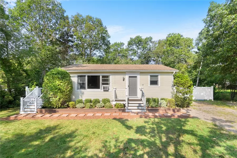 146 Holly RD, South Kingstown, RI 02879