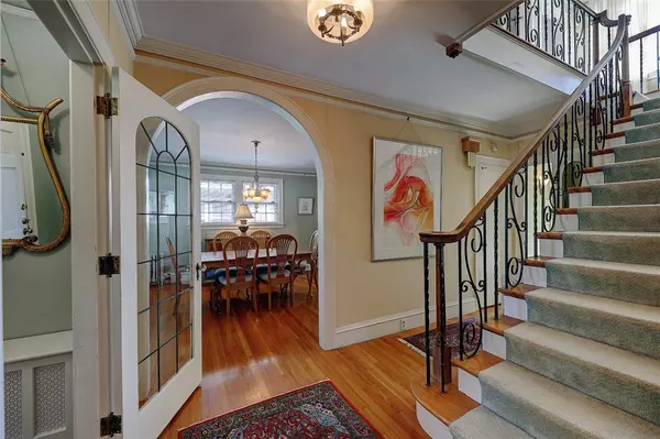 Providence, RI 02906,185 Slater AVE