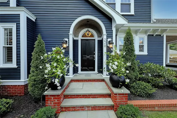 226 Blackstone BLVD, Providence, RI 02906