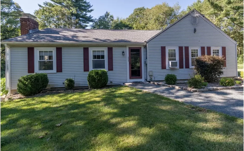 212 Plainfield PIKE, Foster, RI 02825