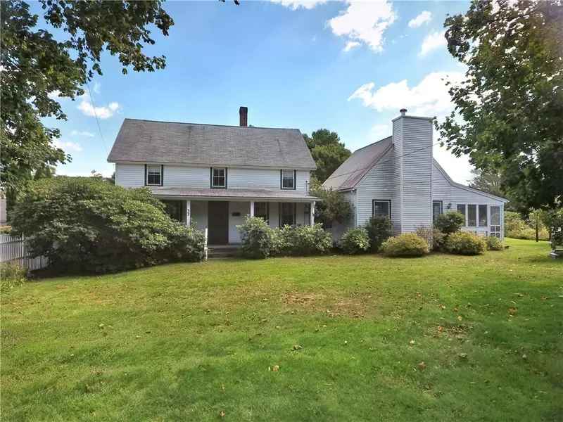 32 Walnut ST, Narragansett, RI 02882