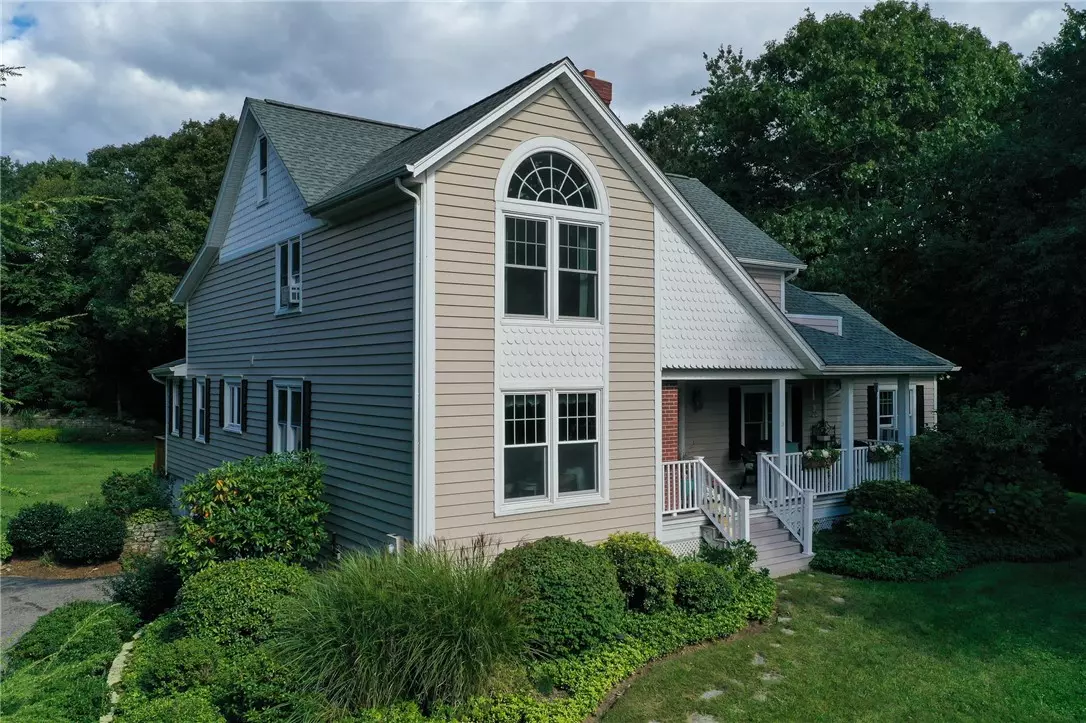 Westerly, RI 02891,6 Spring Pond RD