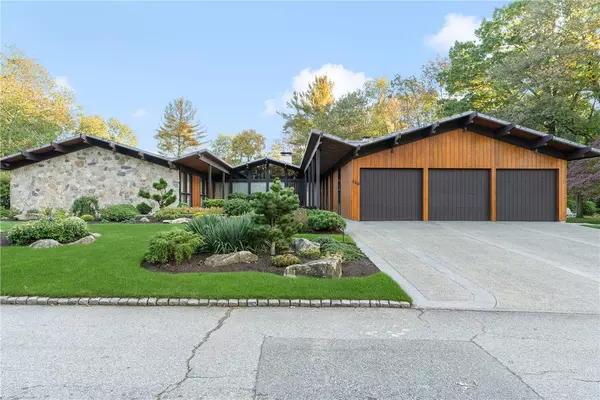 118 East Hill DR, Cranston, RI 02920