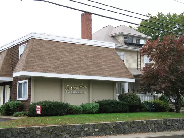 71 West Warwick AVE, West Warwick, RI 02893