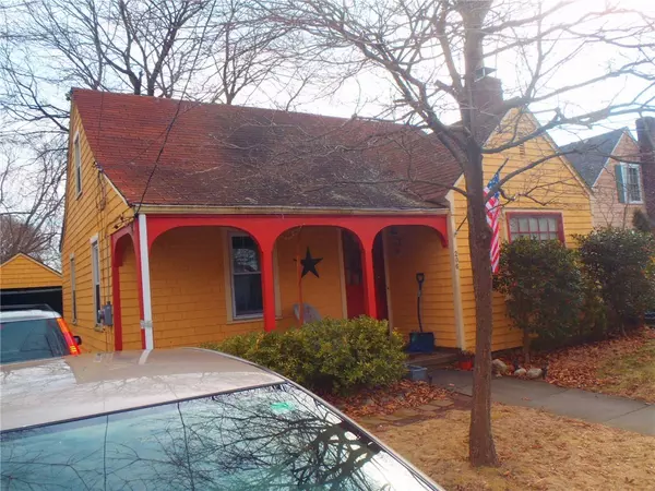 206 Spring ST, Cranston, RI 02910