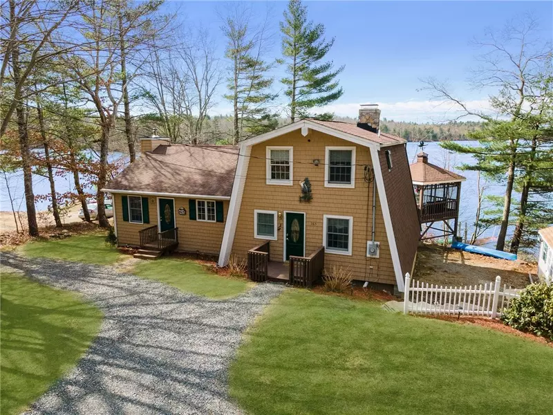 165 Lee CIR, Burrillville, RI 02859