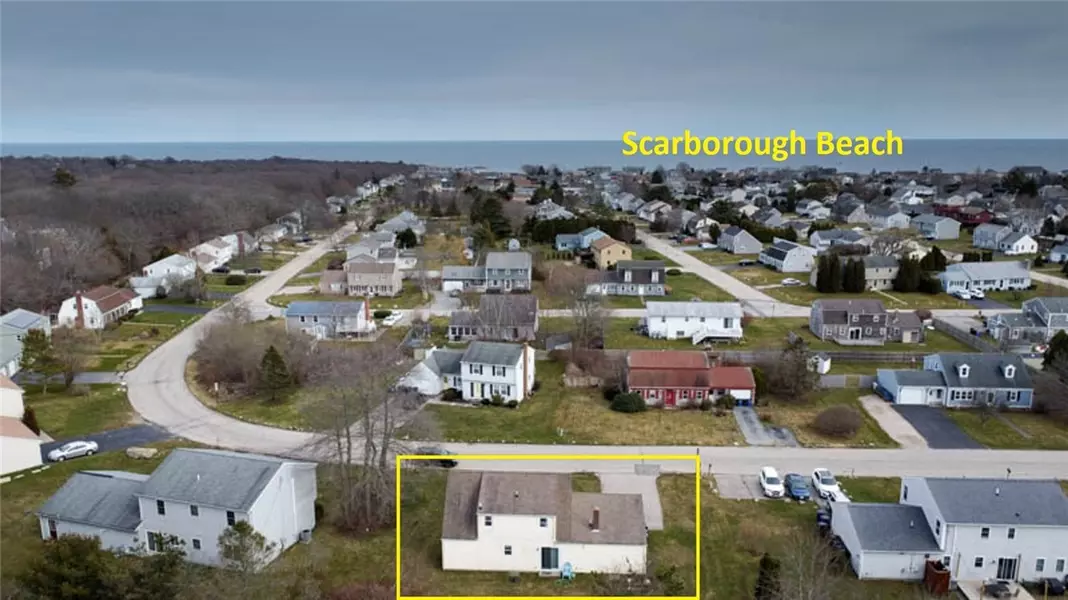 12 Summit RD, Narragansett, RI 02882