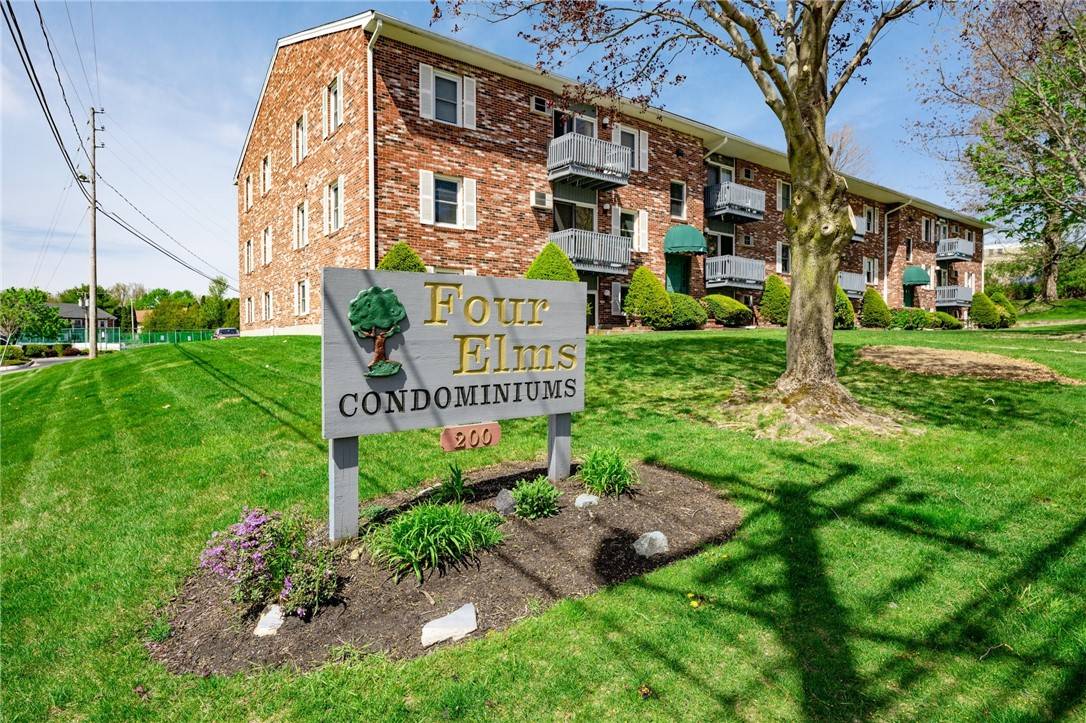 200 Manville Hill RD #A14, Cumberland, RI 02864