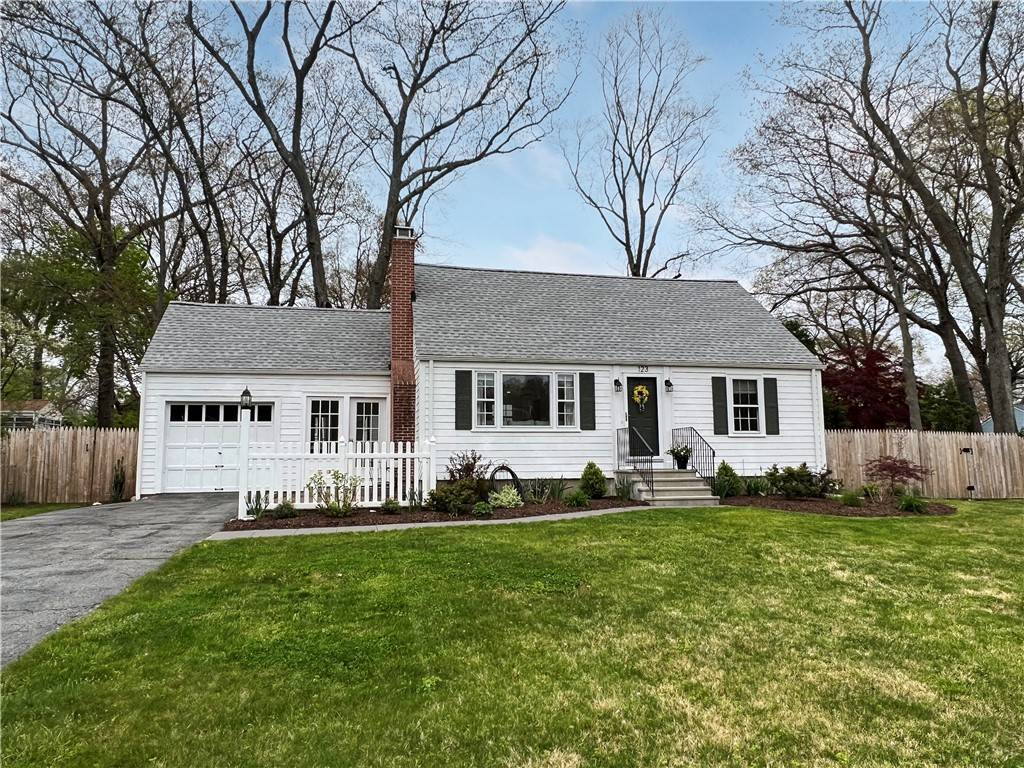 East Greenwich, RI 02818,123 South Pierce RD
