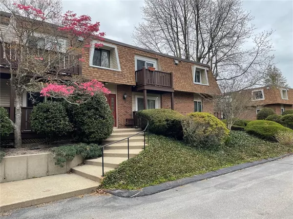 25 School ST #2S, Westerly, RI 02891